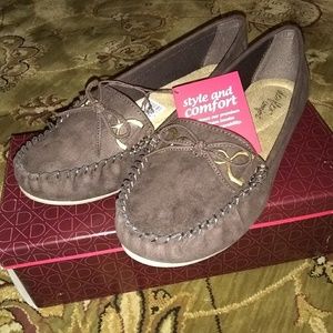 women's ditzy driving moc